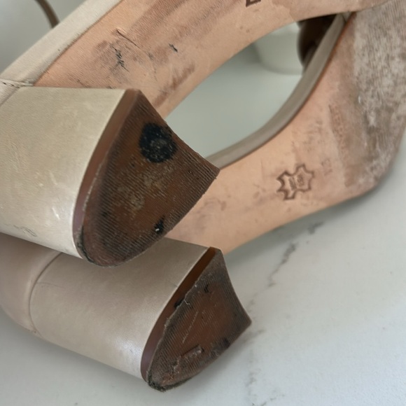 Bernardo Bethany Ankle Strap Braided Leather Block Heels Womens Size 9 - Picture 13 of 16